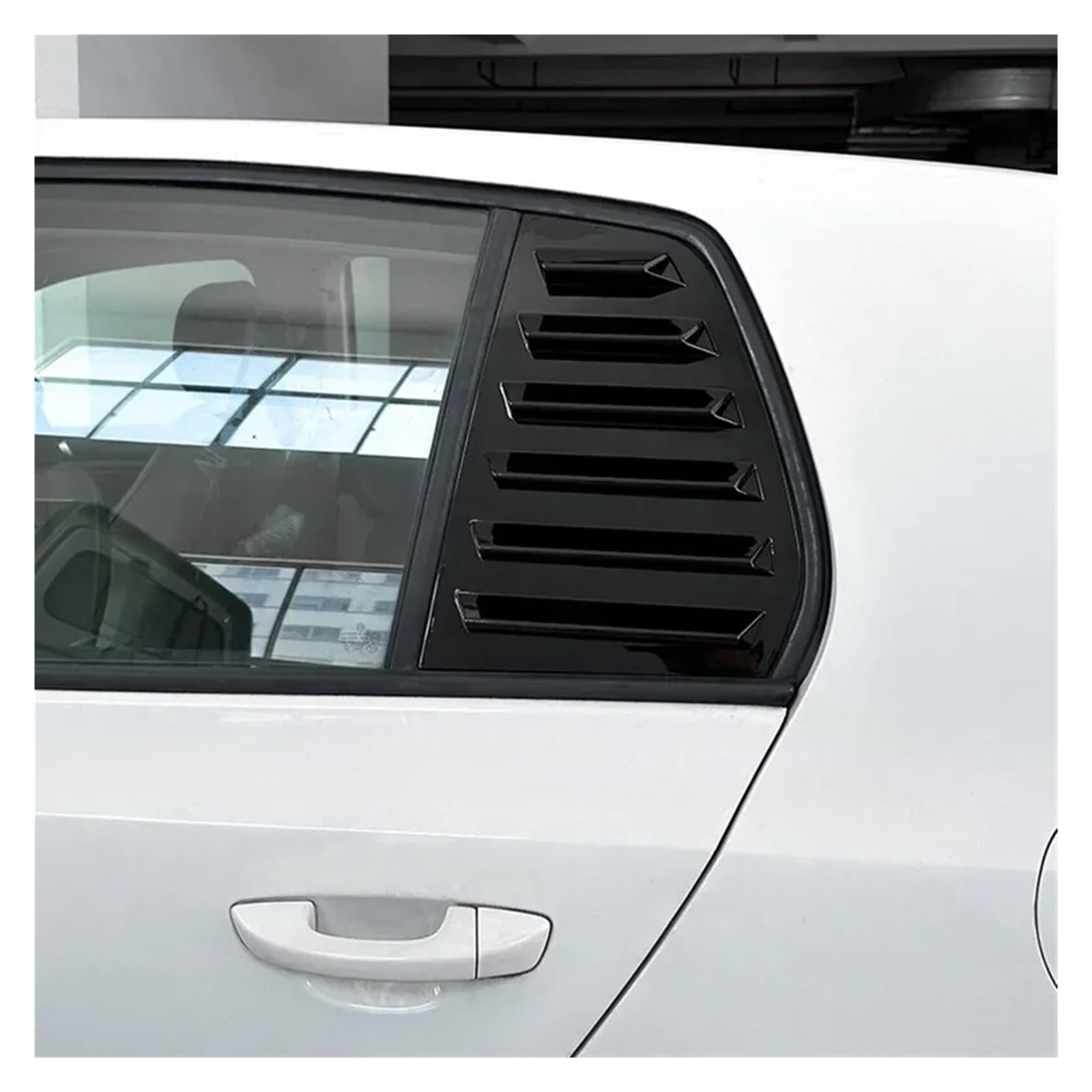 Osłona żaluzji tylnej szyby Osłona żaluzji tylnej szyby samochodu, osłona boczna, pasuje do VW Golf 6 MK6 2008-2012, naklejka na kratkę wentylacyjną ABS