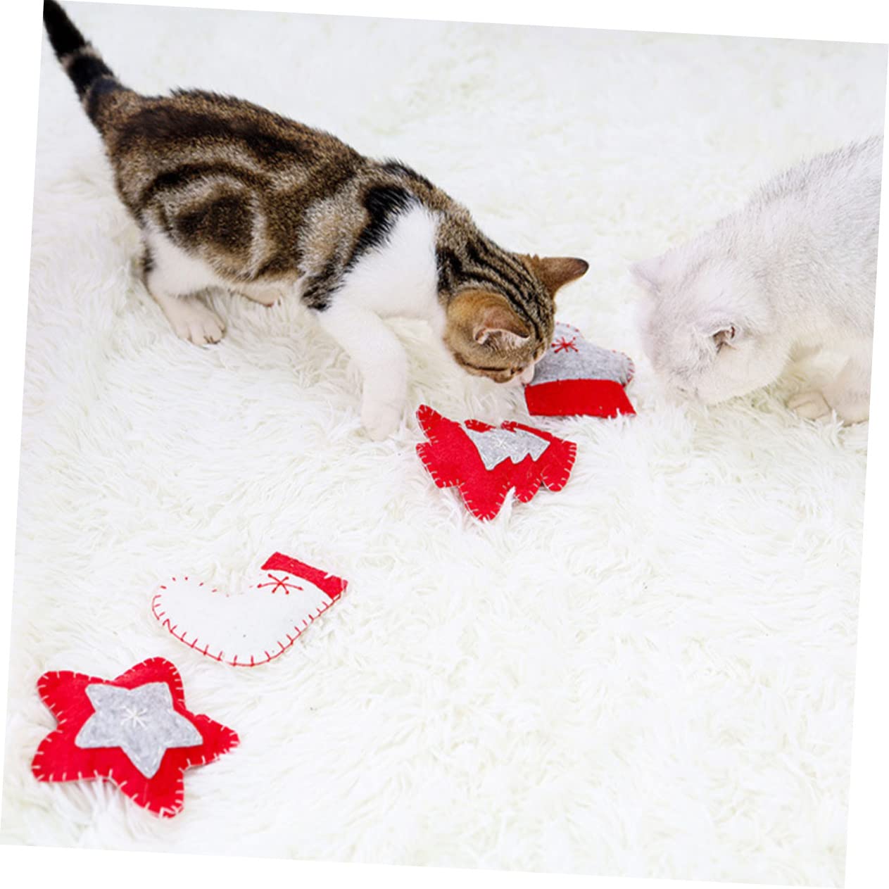 POPETPOP 4Pcs Christmas Cat Durable Cat Bite Chew for Teeth Cleaning and Teething Relief Interactive Fun Pet Supplies for Cats and Kittens