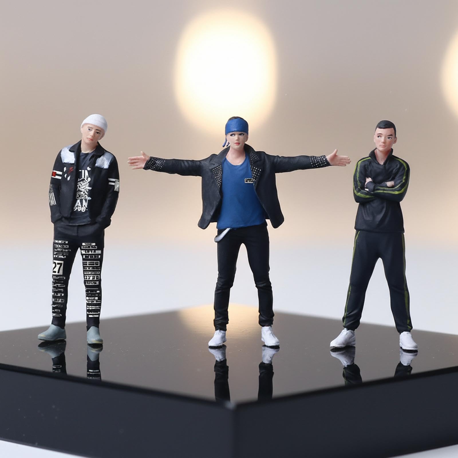 3 Personaggi in 1/64 per Diorami da Tavolo E Oggetti di Scena per Foto.