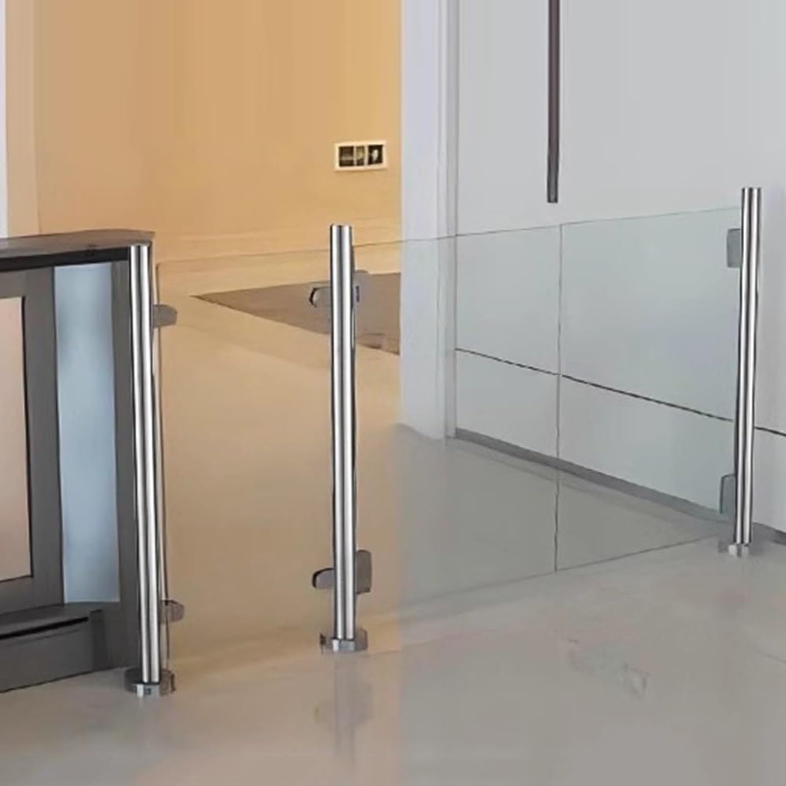 Barrera de Seguridad para Puertas batientes de supermercado, barandilla de acrílico para accesos Interiores, Control de Acceso a fábricas y Parques (160x98cm) - Protecció