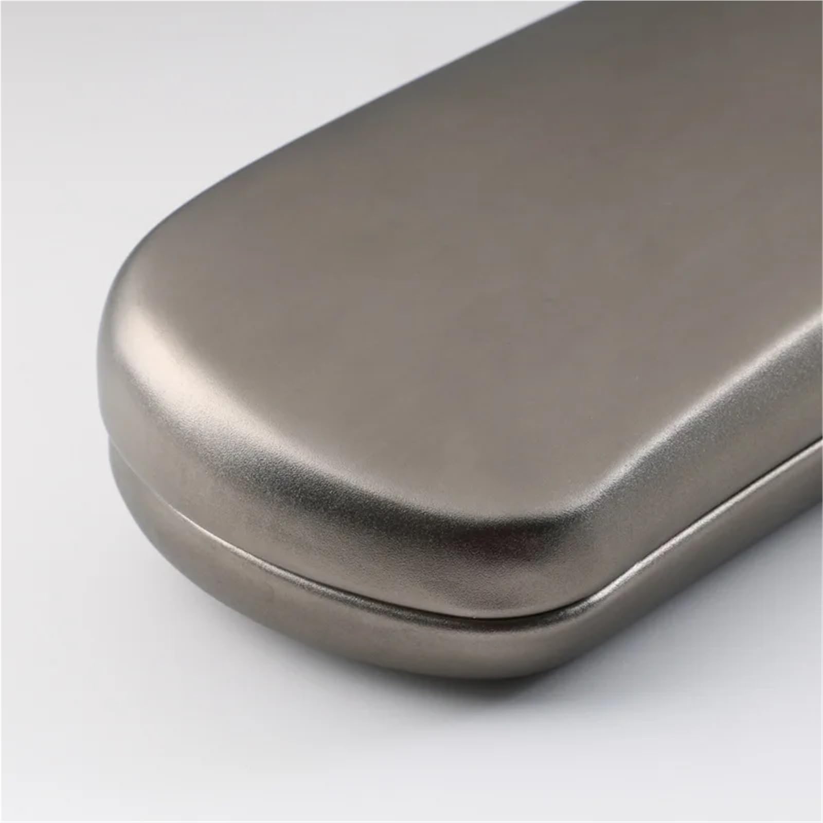 Brillenetui 2 stücke Aluminium Brillenetui Große Kapazität Große Rahmen Gläser Aufbewahrungsbox Scharnier Öffnen Und Schließen Tragbare Brillenetui FüR Lesebrille Sportbrille(Silver)