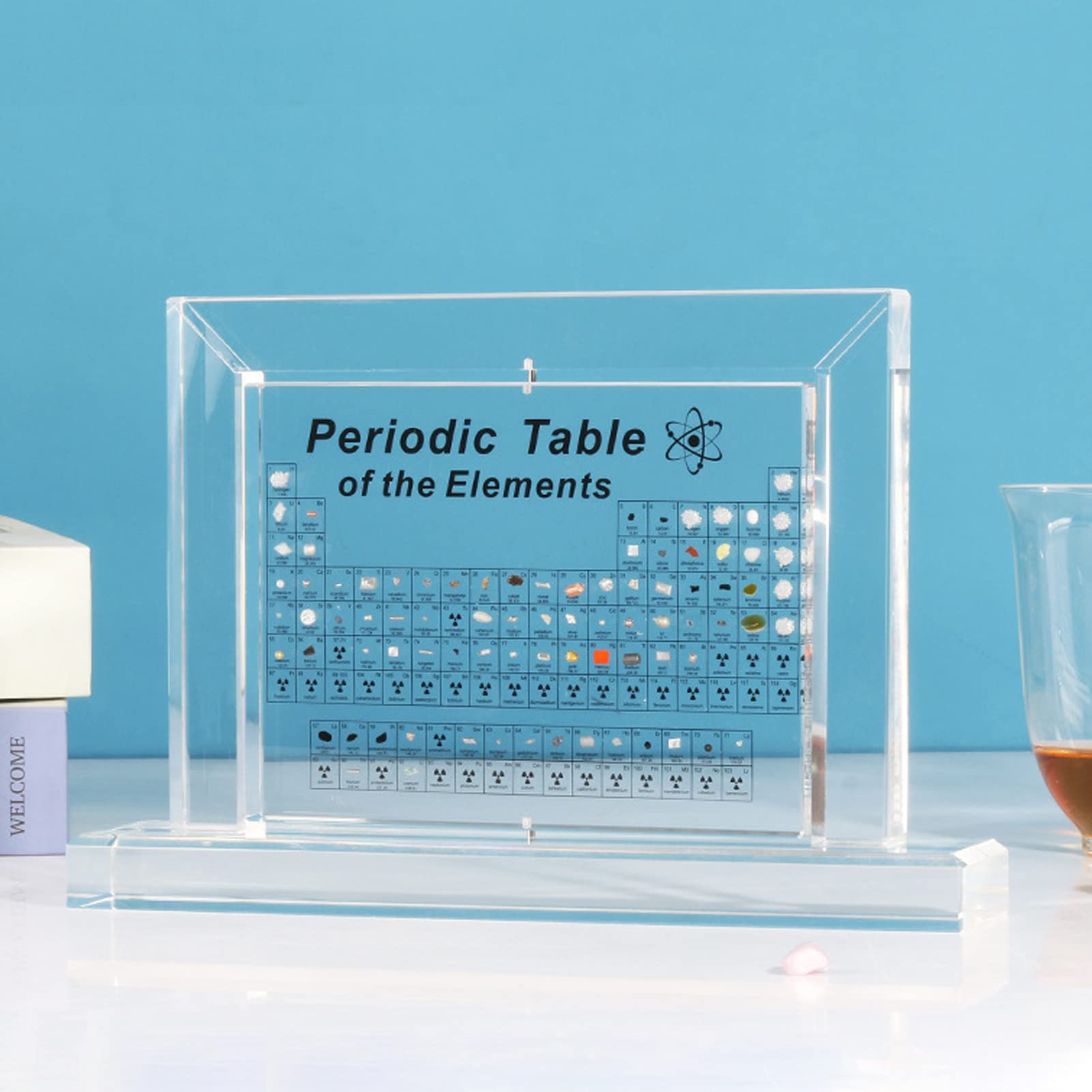 Periodensystem mit Echten Elementen,Periodensystem der Elemente aus Acryl mit 83 echten Elementen Im Inneren,mit 360° drehbarem Rahmendisplay,für Schüler Lehrer Handwerk Dekor,24 * 16 * 5 cm
