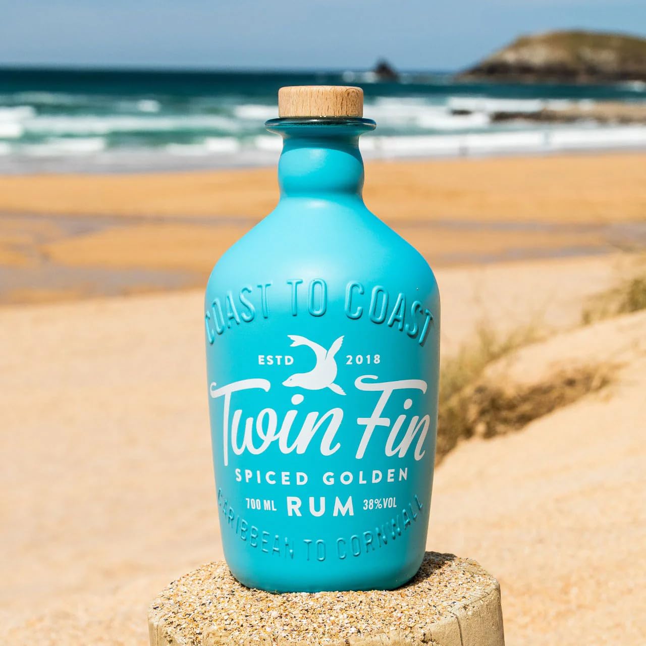 Twin Fin Rum & Cachaca 700 ml