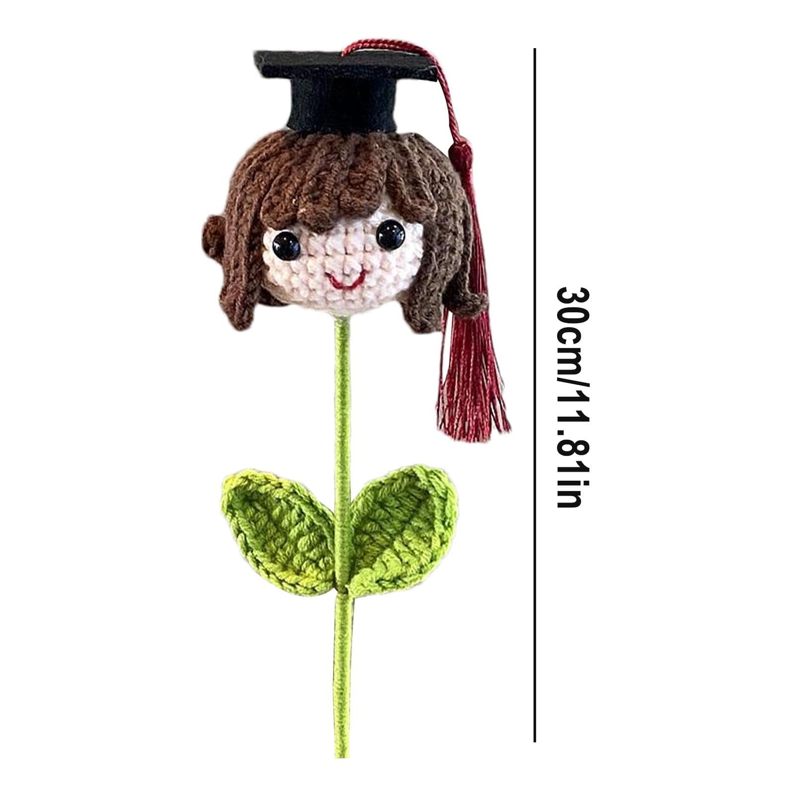 Bouquet de Fleurs au Point de Graduation - Chapeau de Remise de Diplôme au Crochet avec Fleurs en Laine