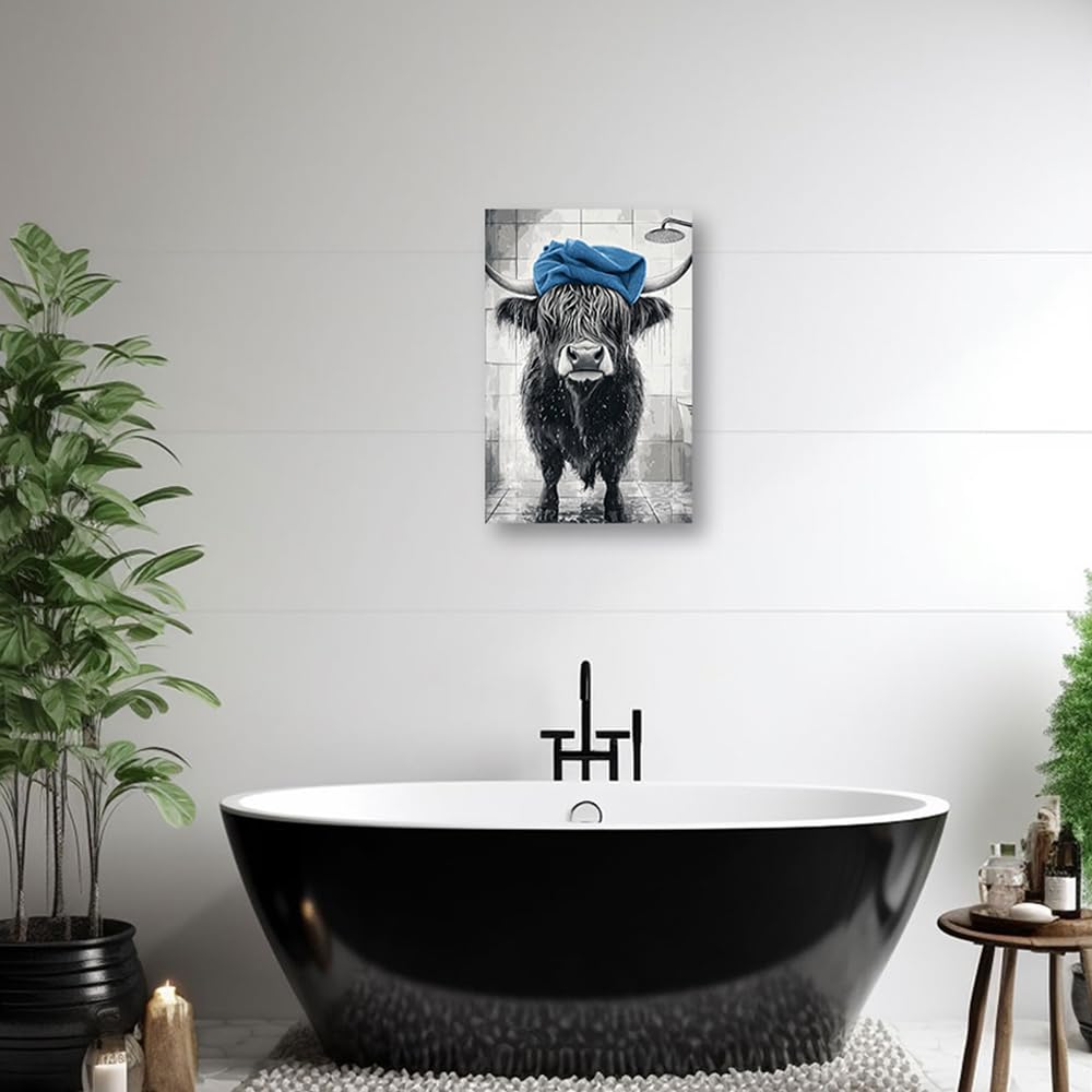 Cranio Della Mucca Dell'acquerello Con I Fiori E La Decorazione Delle Piume Boho Illustrazione