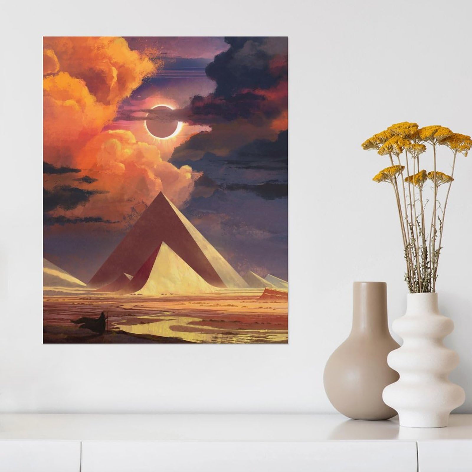 ピアミッド絵画　フレーム付き Amazon.co.jp: 絵画 日食下のエジプトのピラミッドインテリア 絵画