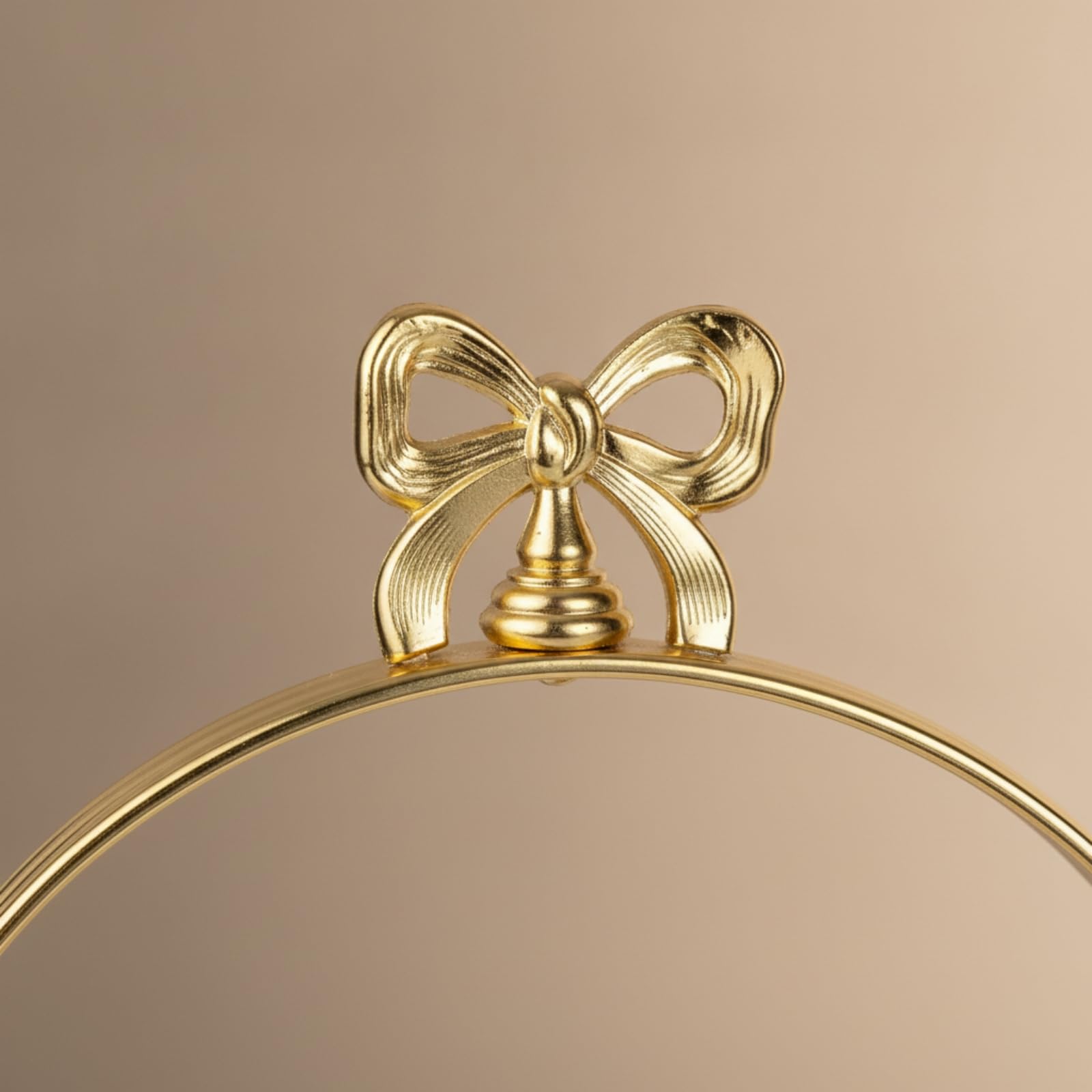 Alzata per Dolci Stand Dessert Espositore Vassoio Centrotavola in Metallo con Tre Ripiani Rotondi Arco Elegante E Piedini Ricurvi Adatta per Buffet Caffè Ricevimenti , Oro , 25 Cm