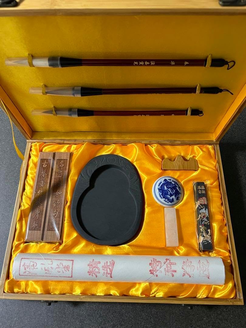 ★中国美術工芸品　舞姫像　天然木手彫り彫刻　台座付き　置物 ☆中国美術工芸品 舞姫像 天然木手彫り彫刻 台座付き 置物 ☆中国