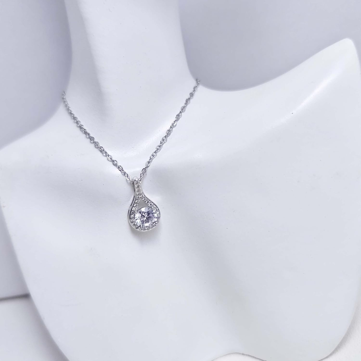 Moissanite Diamond Necklaces for Women, 1CT 14K White Gold Sliver Plated Hypoallergenic Necklaces Pendant Jewelry Gifts for Women - Image 6
