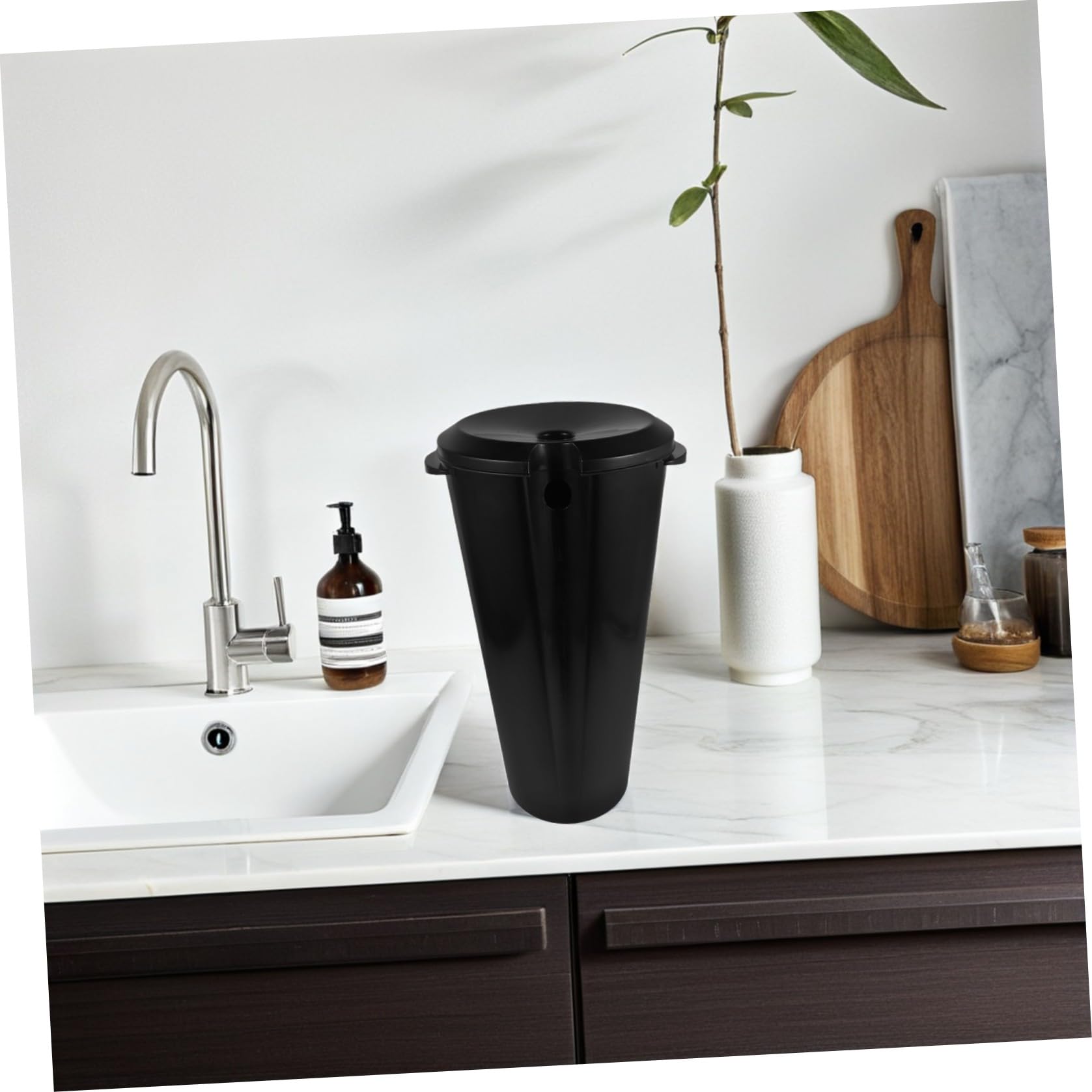 Lavacabezas Portátil Negro de 15 L con Tapa y Cubo Integrado