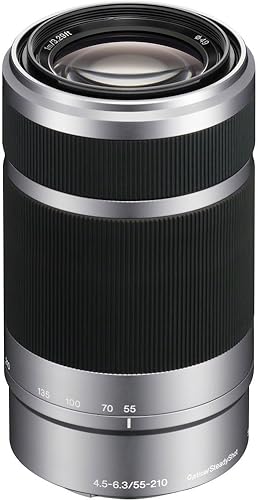 Miniatura 2 de Sony Lente OSS E de 2.165-8.268 in f/4.5-6.3 (plateado) (SEL55210) + kit de filtro + mochila + tarjeta de 64 GB + lector de tarjetas + trípode