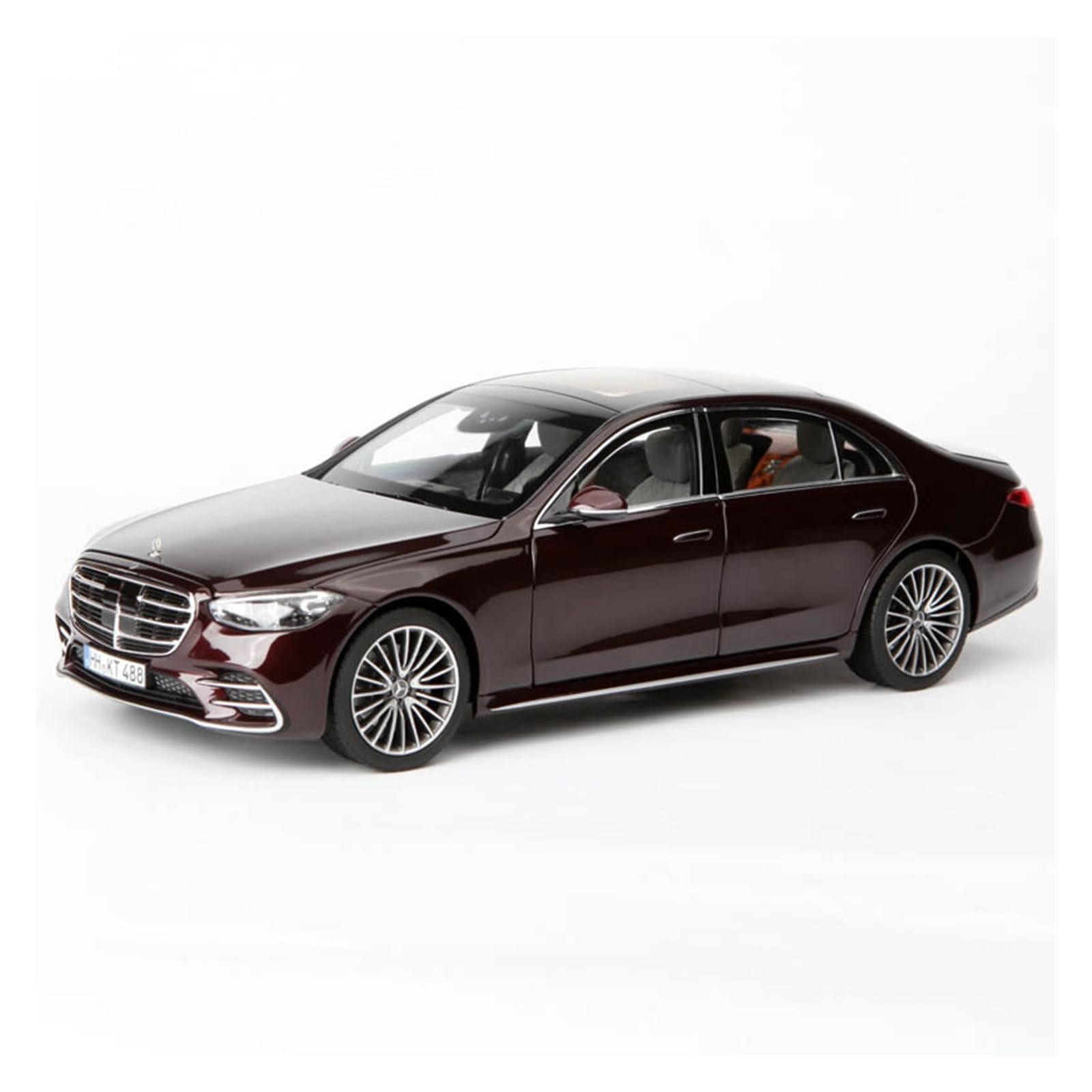 Amazon.co.jp: 塗装済み完成モデルプラモデル 1:18 メルセデスベンツ S 