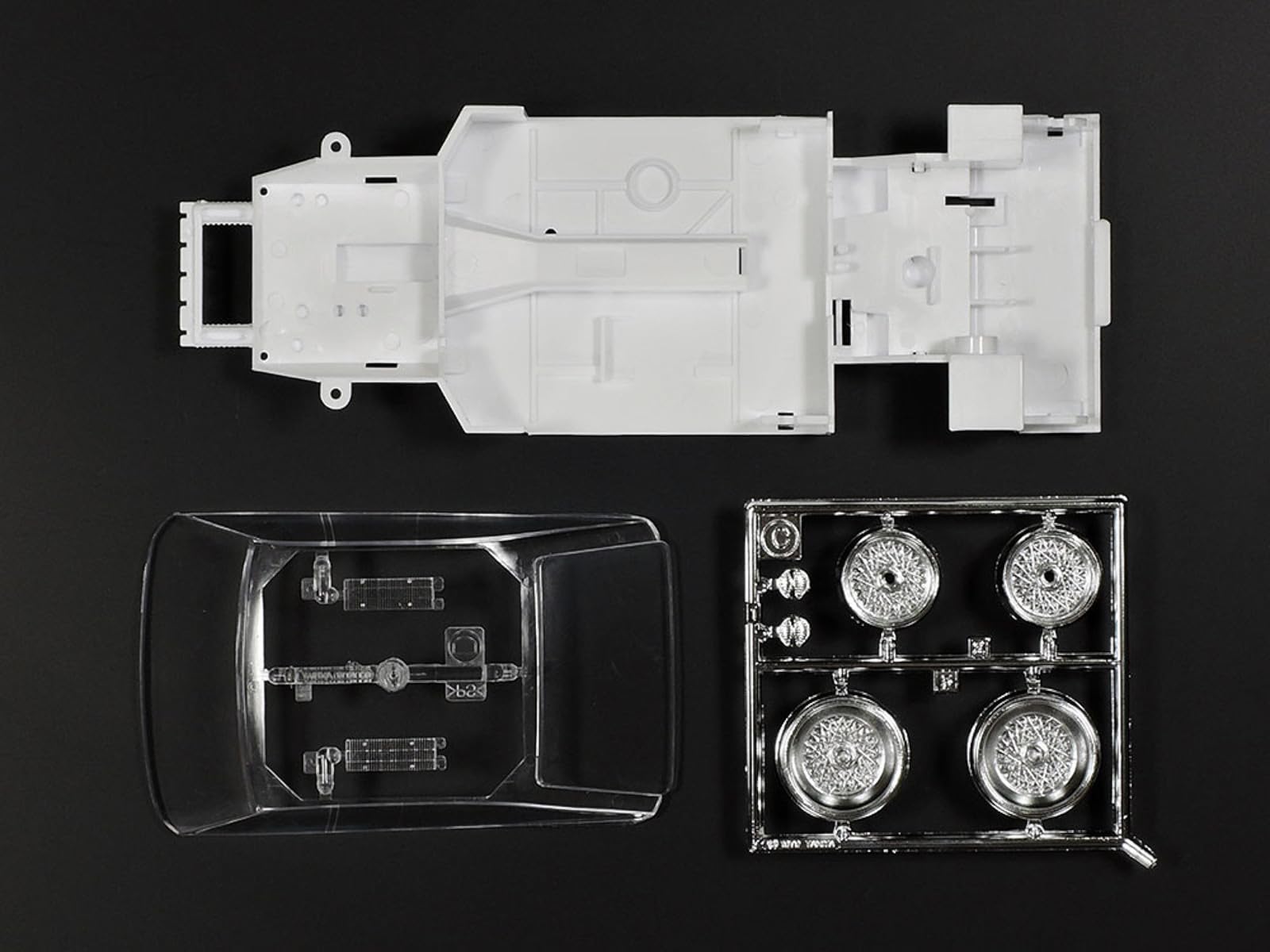 Tamiya 24376 1:24 Ford Zakspeed Capri Turbo MAMPE – Modélisme, kit de Construction en Plastique, Loisirs, Bricolage, Collage, kit de modélisme, modèle, modélisme en Plastique