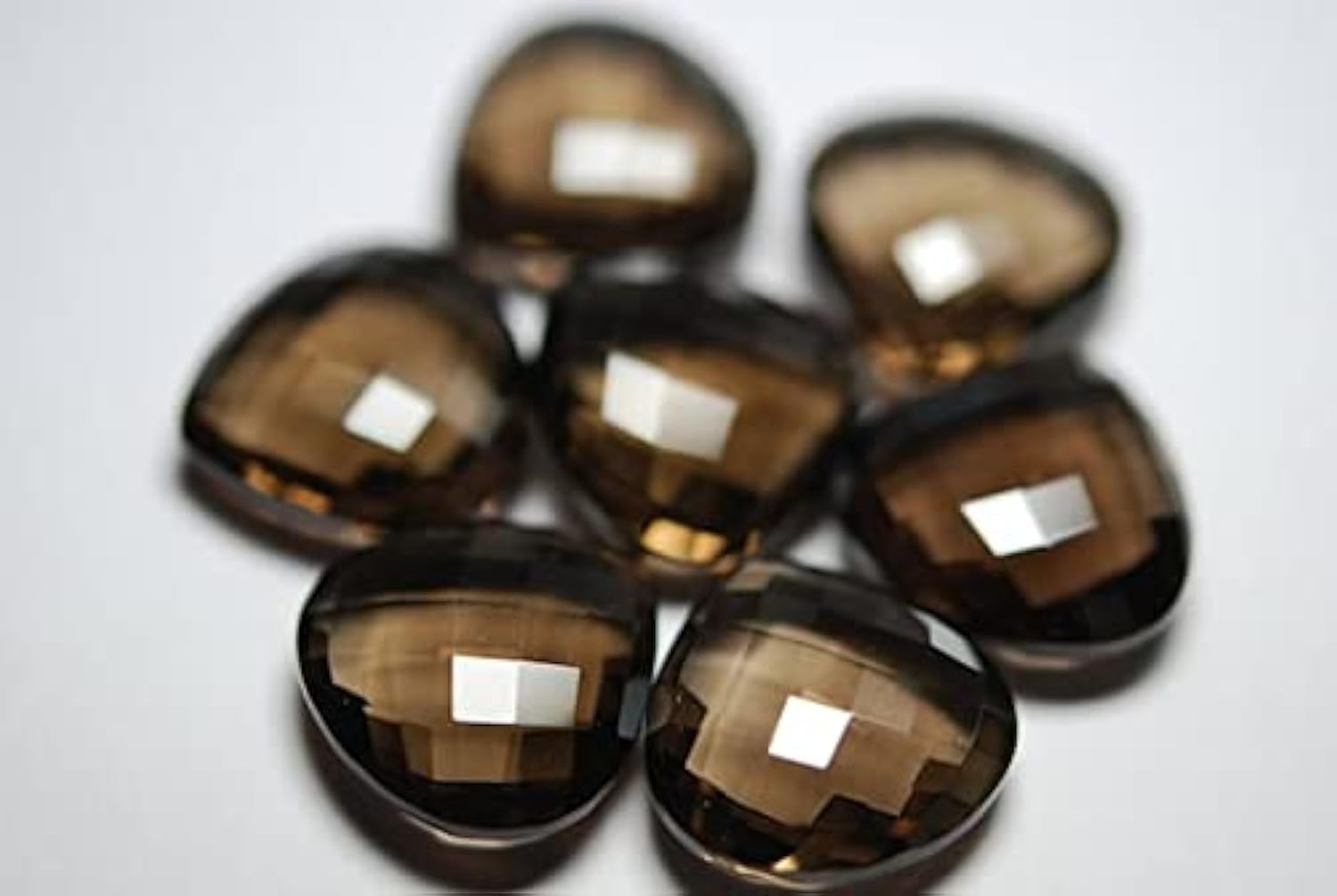 Quartz fumé LKBEADS cœur briolette pour créer un cadeau d'anniversaire unique