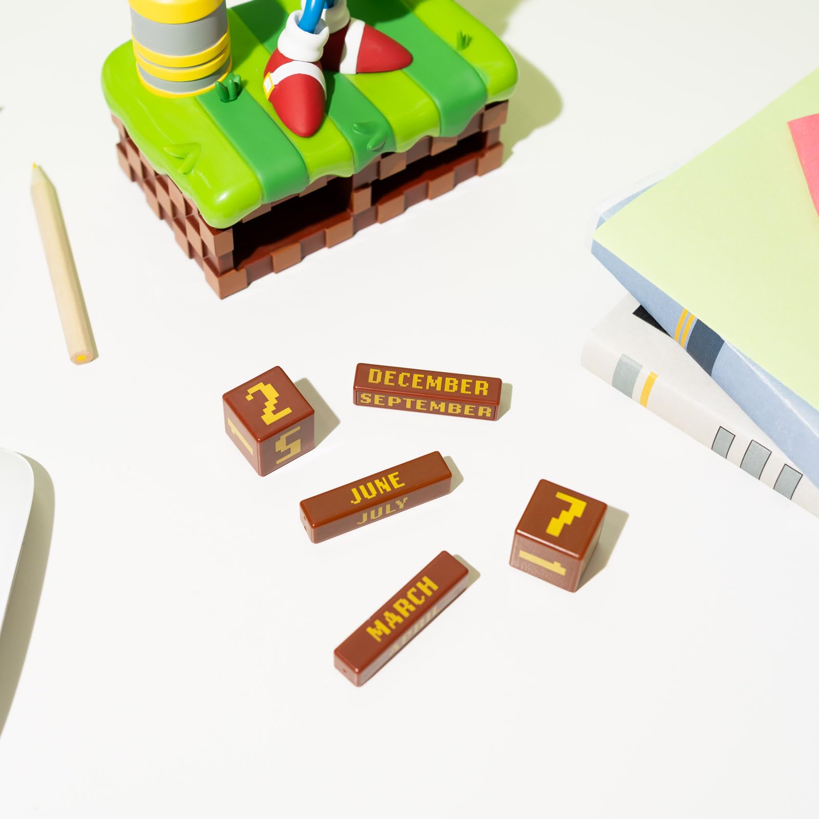 Calendario Perpetuo Sonic 3D - Juguete Sonic : Figura para Decoracion Habitacion Gamer │ Calendario sobremesa para niños y adultos - Regalo para Fans (8,6x19 cm)