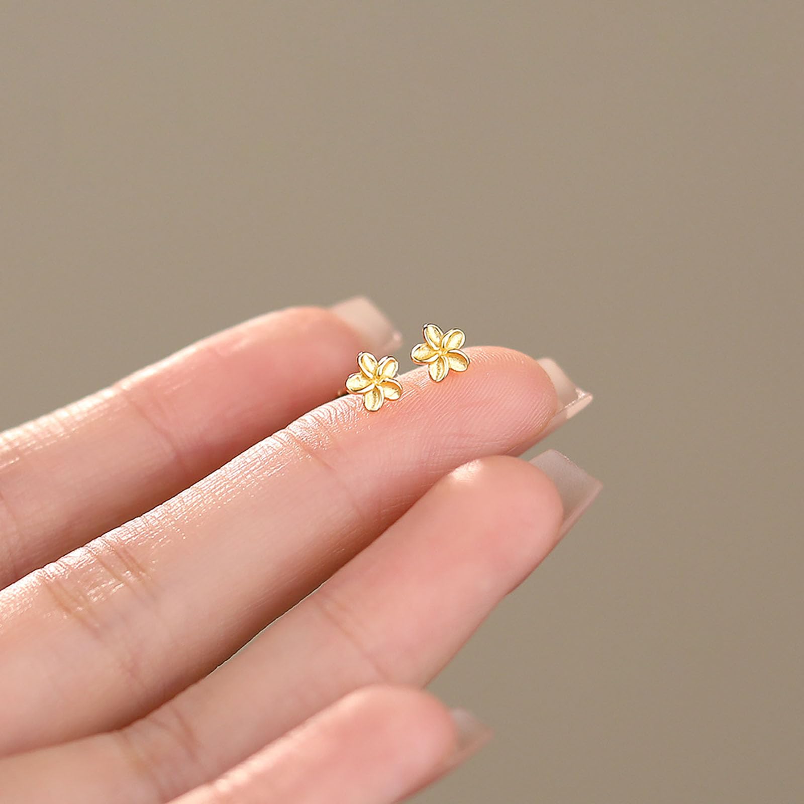 HinDaLi 4 works 925 Sterling Silver Flower Stud Earrings for Women Girls Kids Piercing Ear Tragus Small Flower Ear Stud Earrings Women Gold Studs Sleeper Cartilage Hypoallergenic Jewelry Set - Image 4