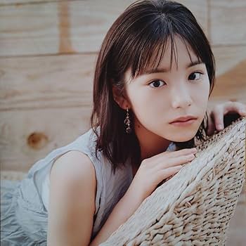 當真あみ　ポスター5枚 Amazon.co.jp: 當真あみ ポスター : 文房具・オフィス用品