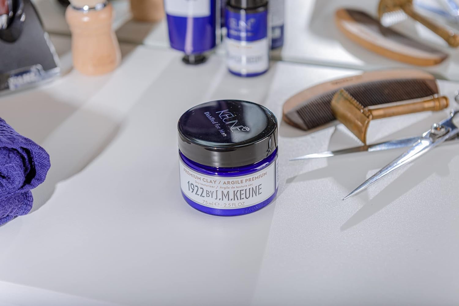 1922 Premium Clay, Keune em promoção! Veja a oferta e mais achadinhos de Cabelos masculinos 6 Hoje é o melhor dia para comprar 1922 Premium Clay, Keune com aquele preço maroto! Promoção! Aproveite a oferta! 6