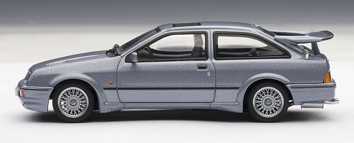 Amazon | AUTOart 1/43 フォード シエラ RS コスワース (ブルー