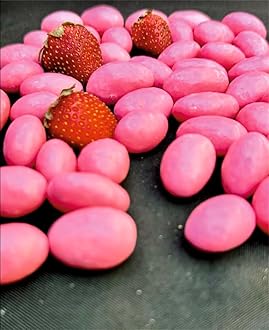 Riha's Chocolates Chocolate Coated Strawberry Almond pack of 500gm | White Chocolate Coated Strawberry | Chocolate Coated Nuts | Protein Source | High Fiber