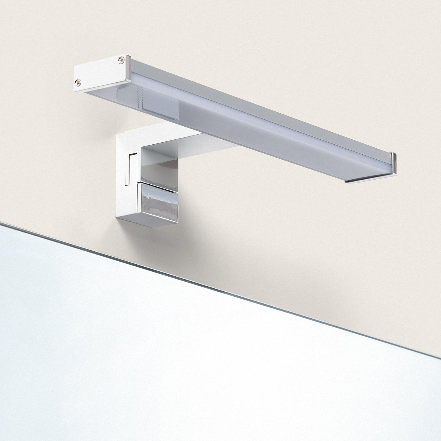 LEDKIA LIGHTING Aplique Espejo Baño 6W Plata Kendari 2700K Blanco Cálido