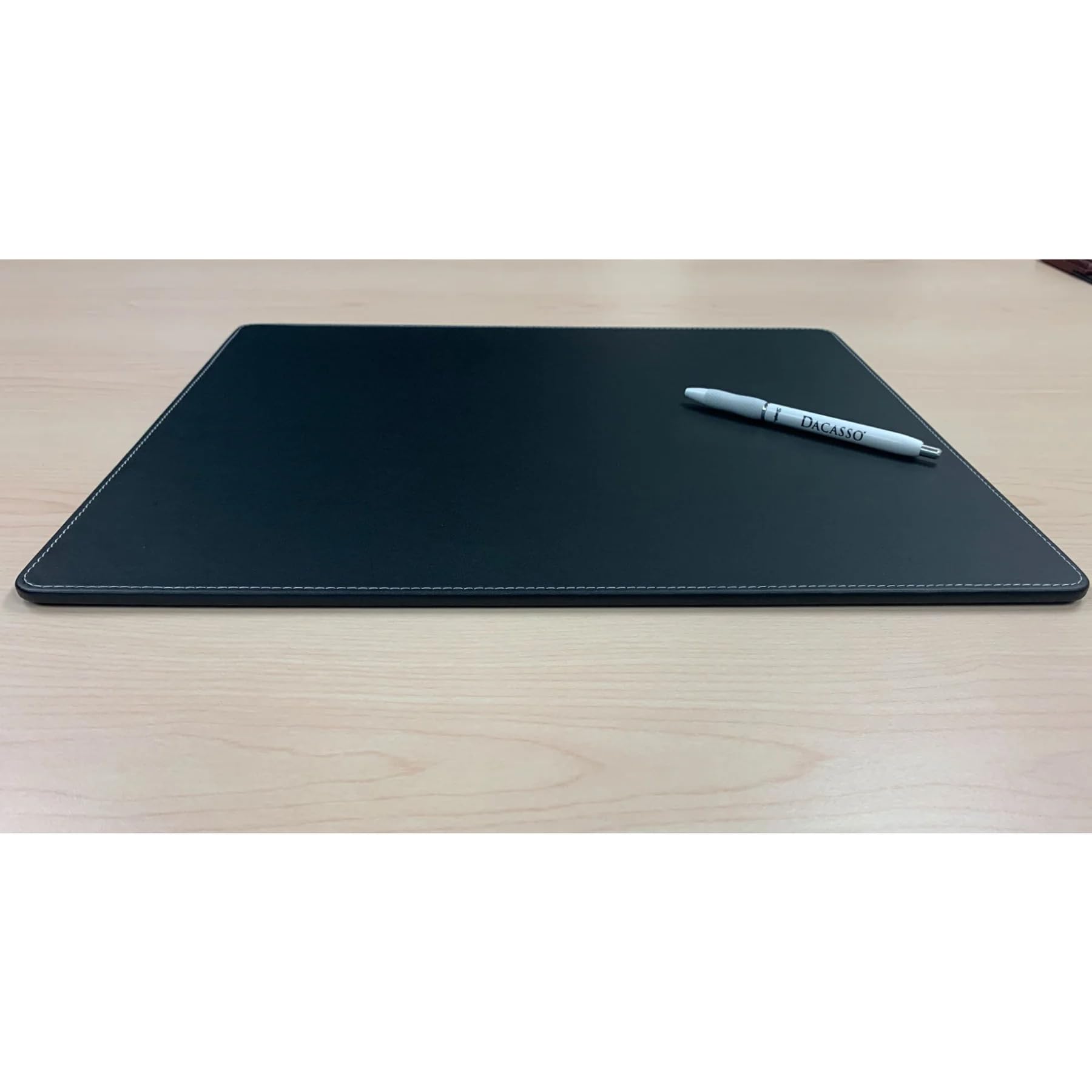 DACASSO Almohadilla de piel sintética cosida para mesa de conferencias, de cuero sintético de lujo para escribir, protector acolchado de superficie de escritorio ejecutivo (negro, 17 x 14 pulgadas)
