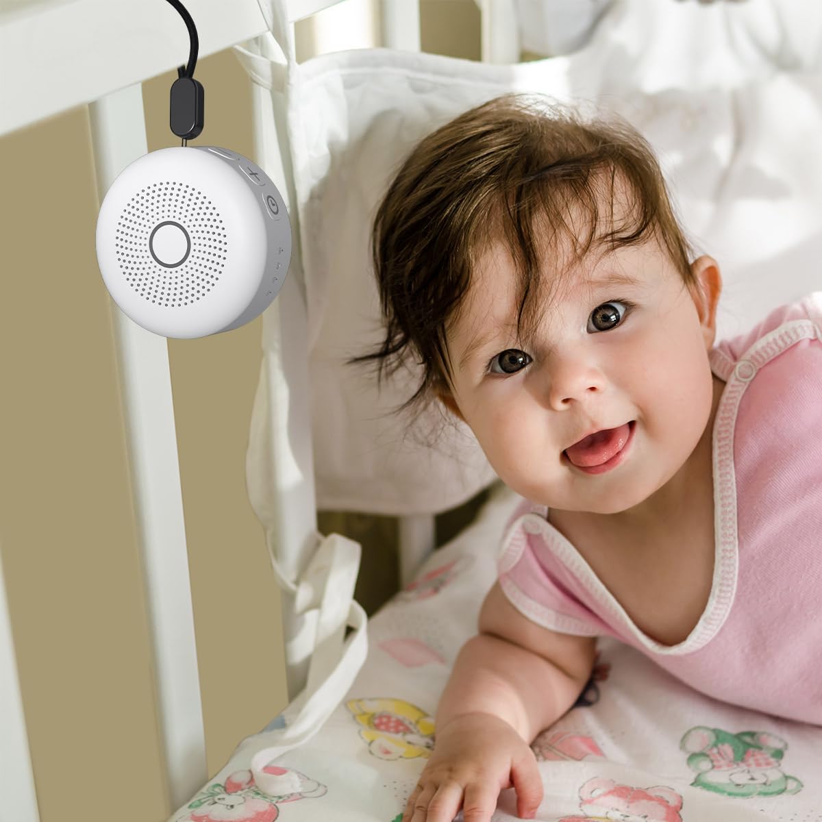 Machine à bruit blanc avec 25 sons apaisants et 32 niveaux de volume avec corde de suspension portable et prise casque, batterie intégrée, 4 minuteurs et fonction mémoire, convient pour les bébés, les