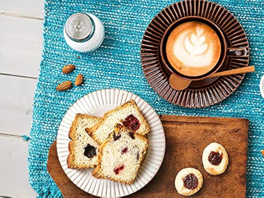 栄和謹製　花柄と蝶の陶磁器食器セット 栄和謹製 花柄と蝶の陶磁器食器セット Amazon.co.jp: 食器 赤薔薇