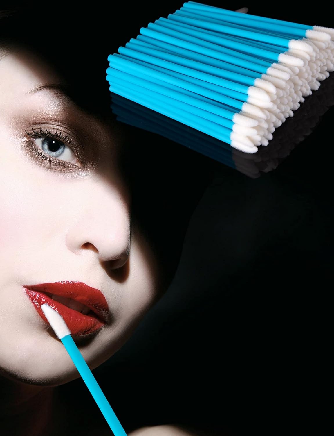 Disposable Lip Brush Applicator 200Pcs/Set Lip Brushes for Makeup Lipstick Lip Gloss Wands Applicator Tool Kits Blue : Beauty & Personal Care