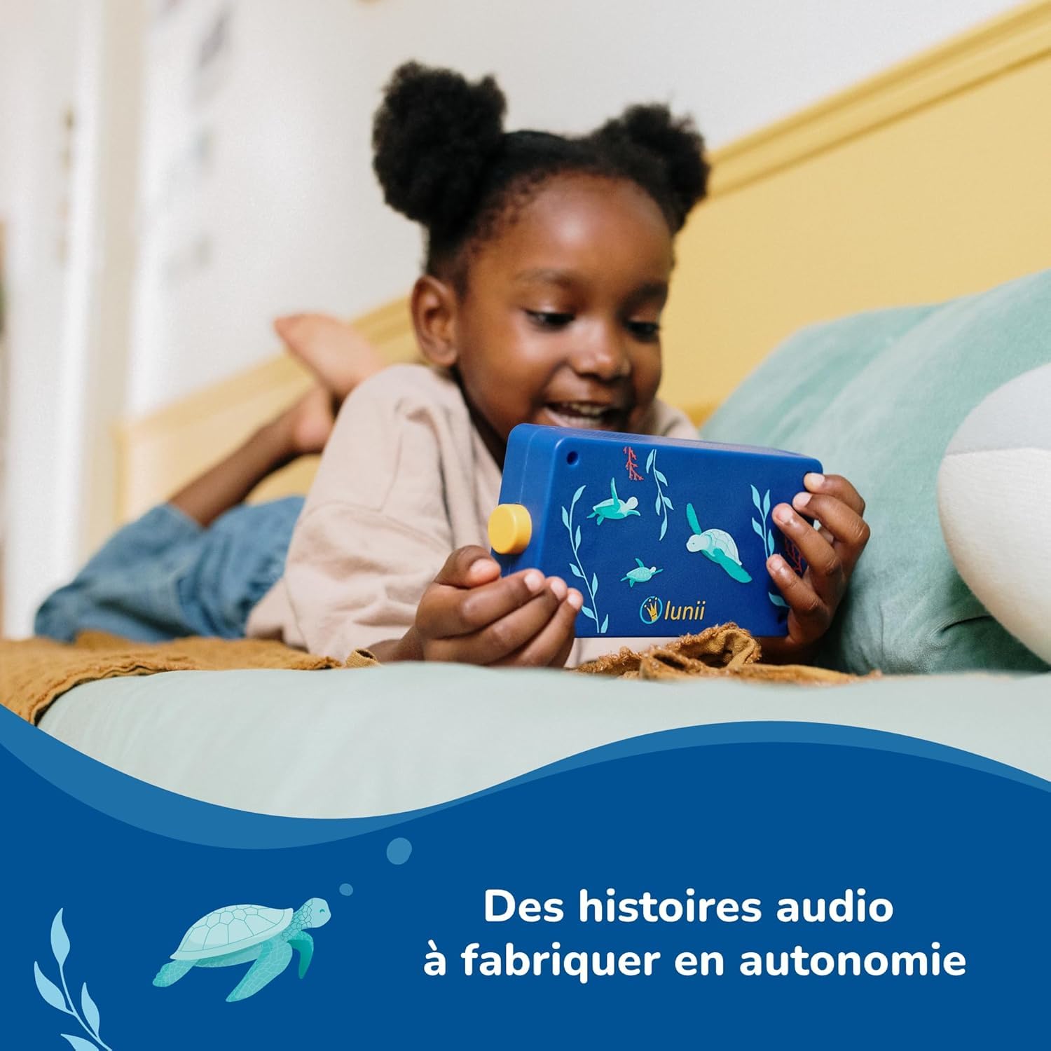 Lunii - La mia Fabbrica a Storie Edizione Limitata Ocean e Il Suo Casco Blu Abbinato - narratore per Bambini dai 3 agli 8 Anni - 13 Storie interattive Incluse 1:41 di ascolto - Storie Made in France