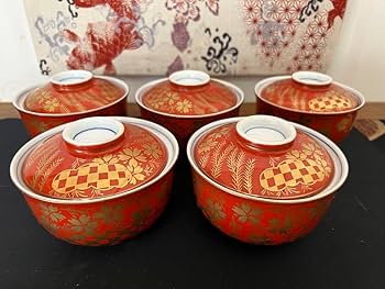 有田焼　清秀　染付捻祥瑞　金彩花紋　円菓子碗　蓋付どんぶり鉢　蓋つき煮物椀 5客 有田焼 清秀 染付捻祥瑞 金彩花紋 円菓子碗 蓋付どんぶり鉢 蓋