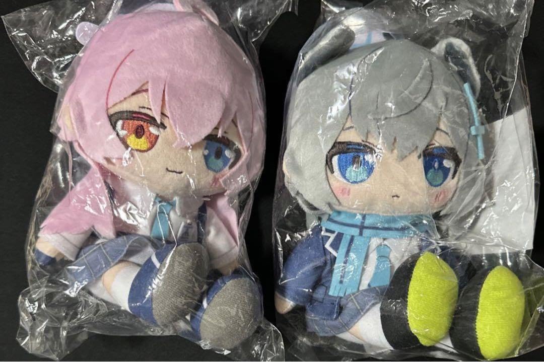 Amazon.co.jp: 砂狼シロコ 小鳥遊ホシノ ぬいぐるみ ブ ル ー アー カ 