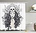 Produktbild Nyngei Gothic Decor Collection Frau mitn Haaren und Hörnern Rosen Schädel Geheimnisvoll Gejagt Folklore KunstwerkBad Duschvorhang Set mitGrau Schwarz Weiß