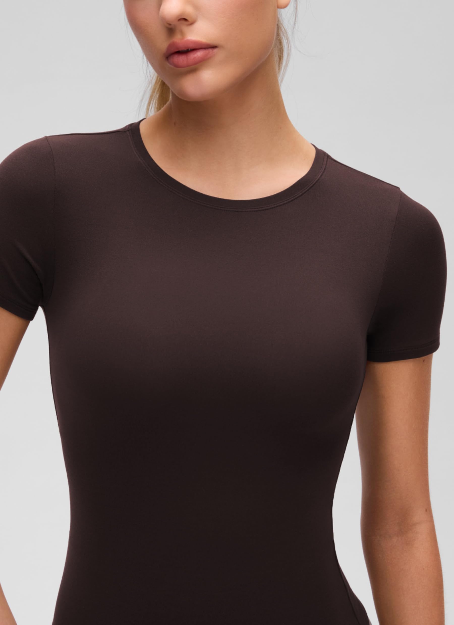 CRZ YOGA Damen Softembrace Kurzarm Shirts Basic T-Shirt Lightweight Y2K Crop Top Yoga Sport Sportshirt Summer Rundhals Leichtes Oberteil