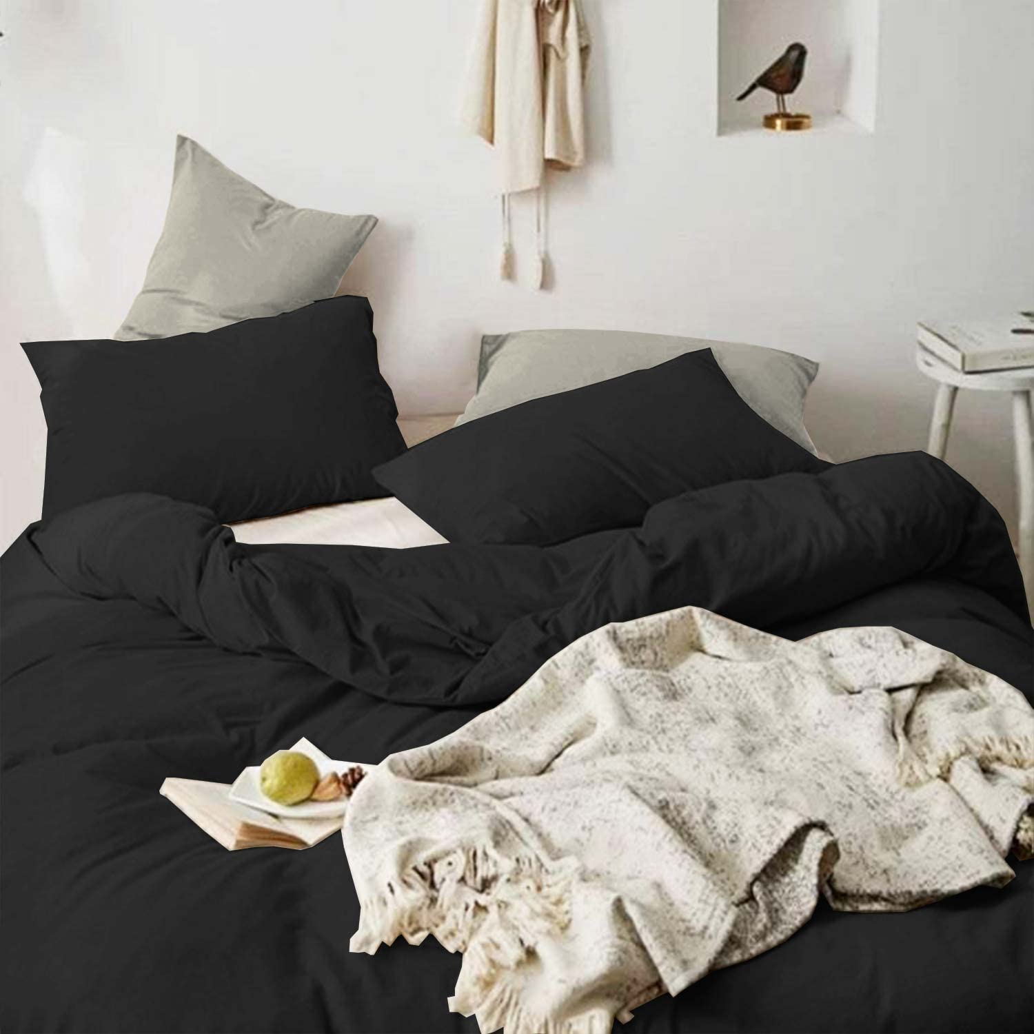 ETDIFFE Black Queen Size Comforter, 3 Piece Aesthetic Modern Bedding Set - Soft & Lightweight All Season Microfiber Down Alternative Bed Comforter with 2 Pillow Shams for Women Men