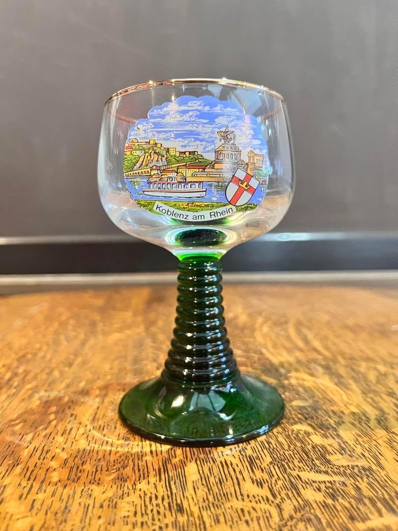 長田恵　お茶碗　フリーカップ 長田恵さん 珍しい作品が入ってきましたよ。見ていると嬉しい気分に