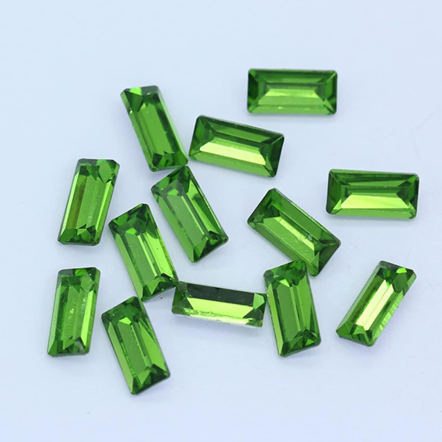 Cyrkonie, Kolory Prostokąt Punkt Folia Tylna Szkło Kamień Fasetowany Kryształ Cyrkonie Sztuka Paznokci Dekoracja DIY Biżuteria Robienie Koralików(Green,5x10mm 20pcs)