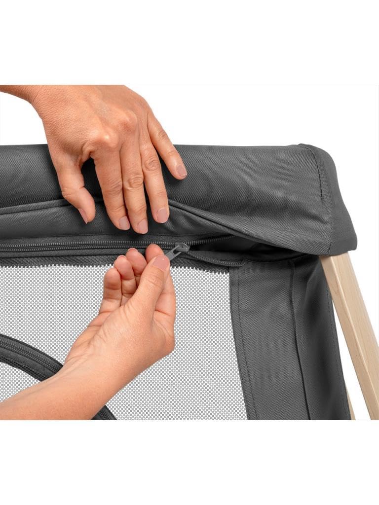 Maxi-Cosi Calao Light Lettino da Viaggio, super compatto e leggero, materasso CloudCore, 2 livelli di riposo, borsa da viaggio, per neonati e bambini (0–3 anni), max 15 kg, Beyond Graphite Eco