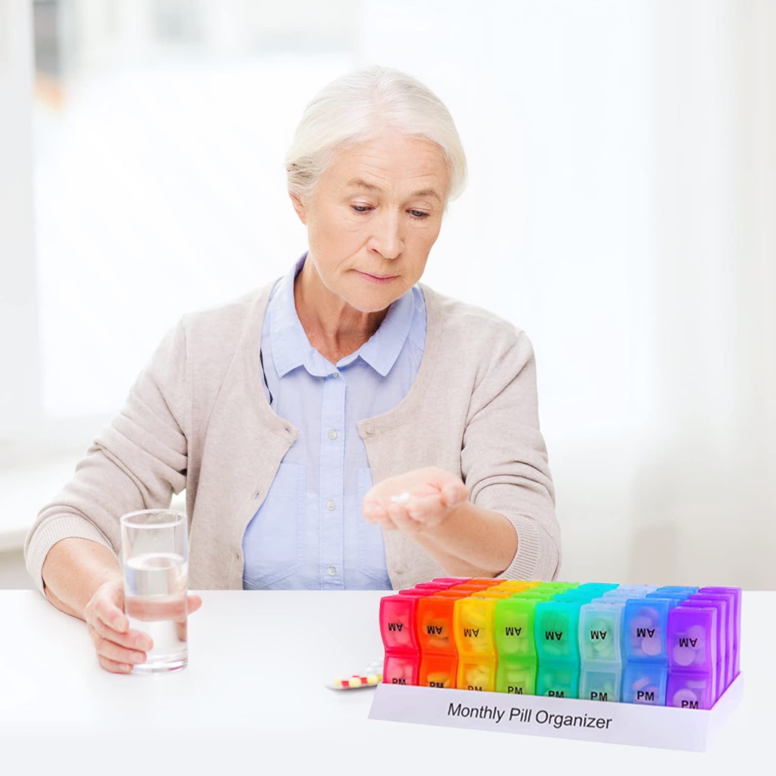 GREENCYCLE Pilulier mensuel 2 fois par jour, 30 jours matin et soir, pilulier 4 semaines, pilulier d'un mois, petits compartiments séparés pour contenir des vitamines, de l'huile de poisson, des