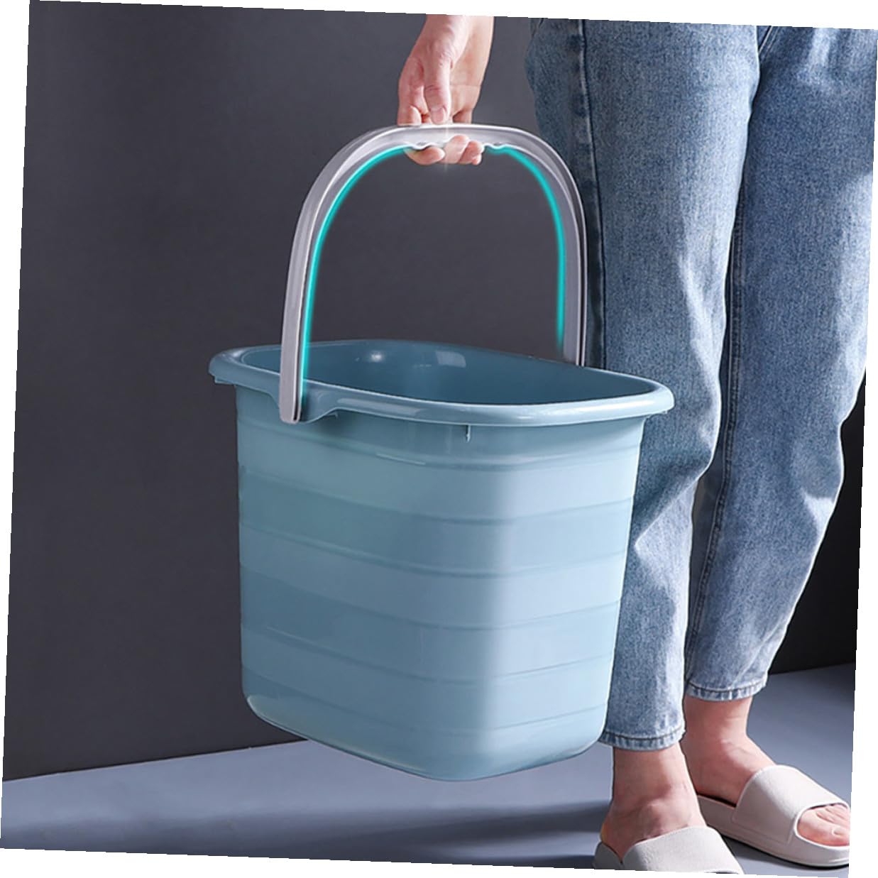 Secchio D'acqua in Plastica Manico Robusto per Giardinaggio e Piante da Giardino per Famiglie e Ranch