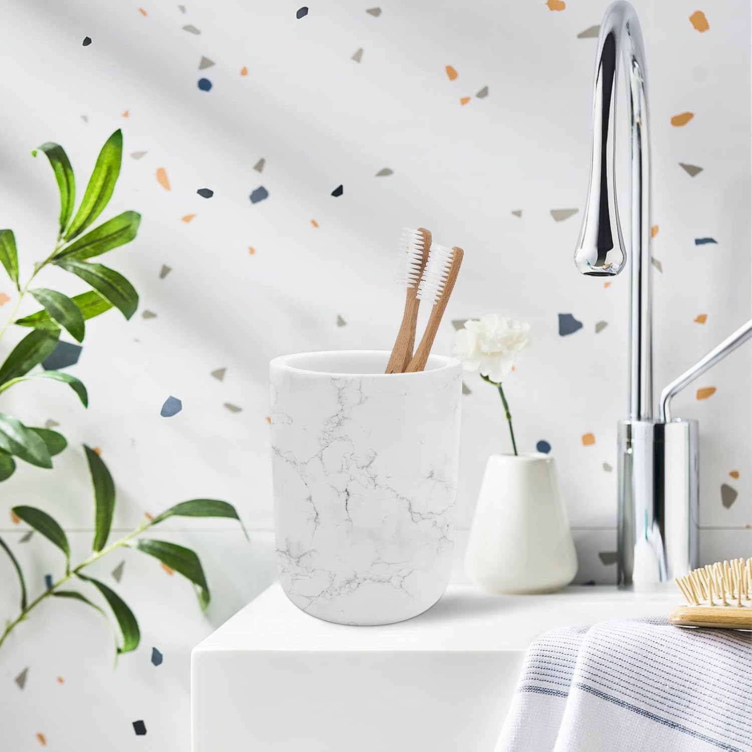 Toothbrush Holder Polyresin Toothbrush Organizer,Marble Style Bathroom Accessories,Toothpaste Holder Makeup Brushes Cup Razors Holder for Bathroom Vanity Countertop,Ideal for Home,Hotel