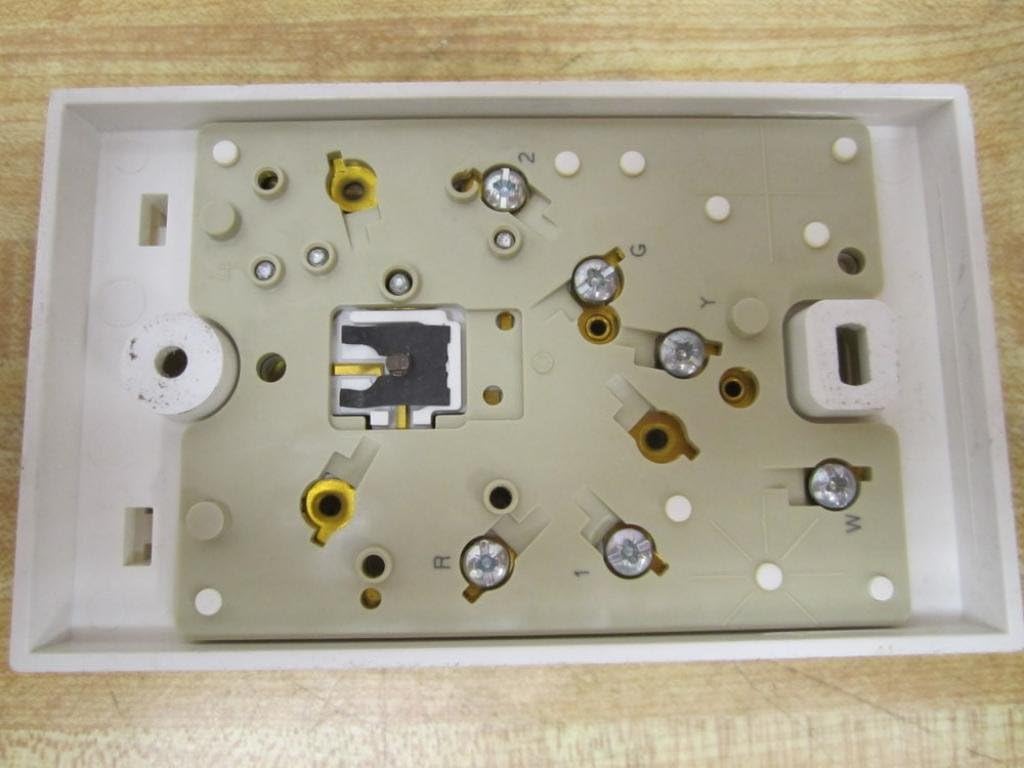 Honeywell T8034C1341 New Construction HEAT/COOL Thermostat
