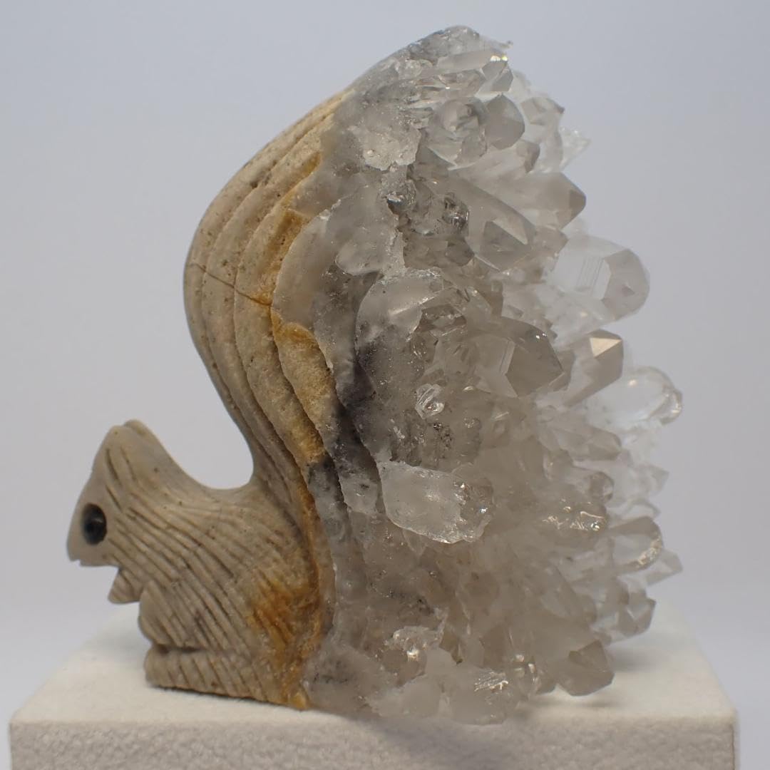 リス 天然クリスタル生石クラスター 彫物 リス 天然クリスタル生石