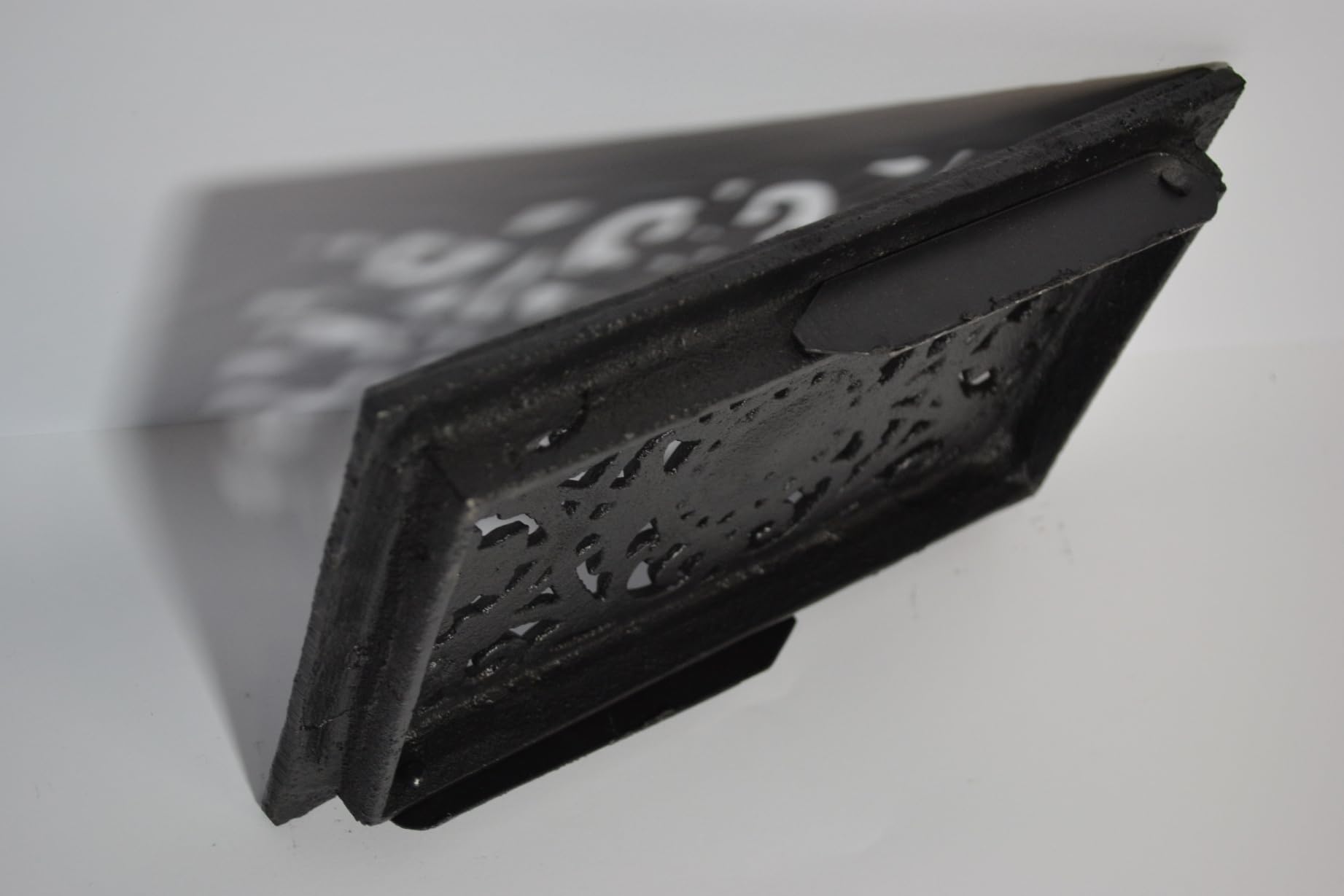SEZAM Griglia di ventilazione in ghisa 23 x 2,5 x 14,5 cm per stufe a piastrelle, stufe a legna e caminetti – Griglia per aria calda – Griglia di ventilazione per forni OZ110 (Nero)
