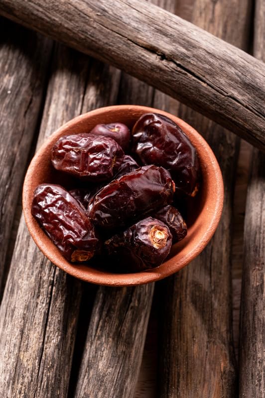 Image of LILA DRY FRUITS Kalmi Dates (500gram) | Fresh, Tasty And Healthy Khajur | 100% Natural kajoor | High In Dietry Fibre, Rich in Iron, Fibre No Preservatives & Added Sugar Perfect for Gifting