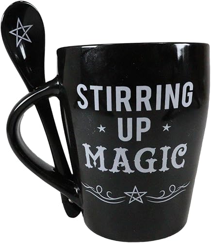 Ebros Gift Wicca - Juego de tazas y cucharas de porcelana de Alquimia gótica de brujería con mango integrado de cuchara de 9 onzas tazas de café y