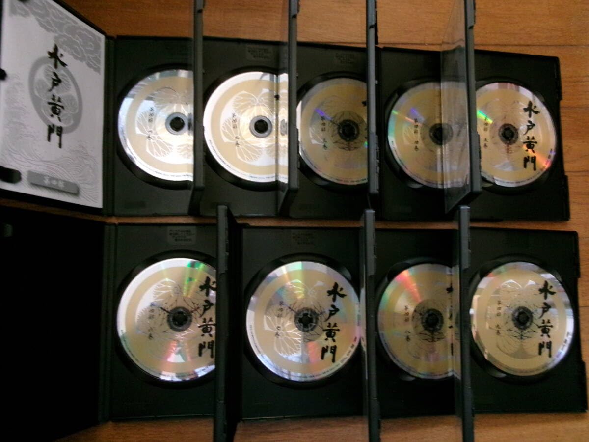 水戸黄門 第四部 DVD 9枚セット ヨドバシ.com - 水戸黄門 DVD-BOX 第四部 [DVD] 通販【全品無料