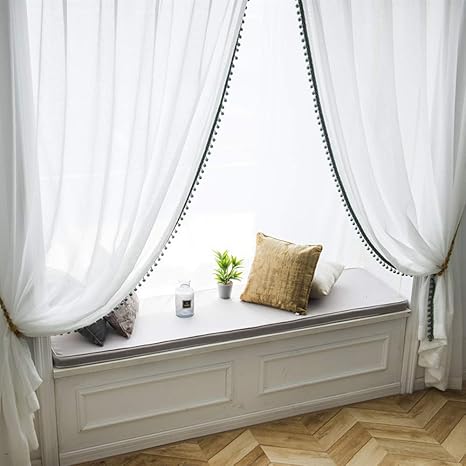 Amazon Co Jp おしゃれ 現代の 無地 ホワイトレースカーテン タッセル 自然の風を通しuvカット カーテンパネル 気持ちいい 薄い 子供部屋 間仕切りリビングルーム ベランダ フック付き 取り外し簡単 １組２枚入り 幅100cm 丈178cm ホーム キッチン