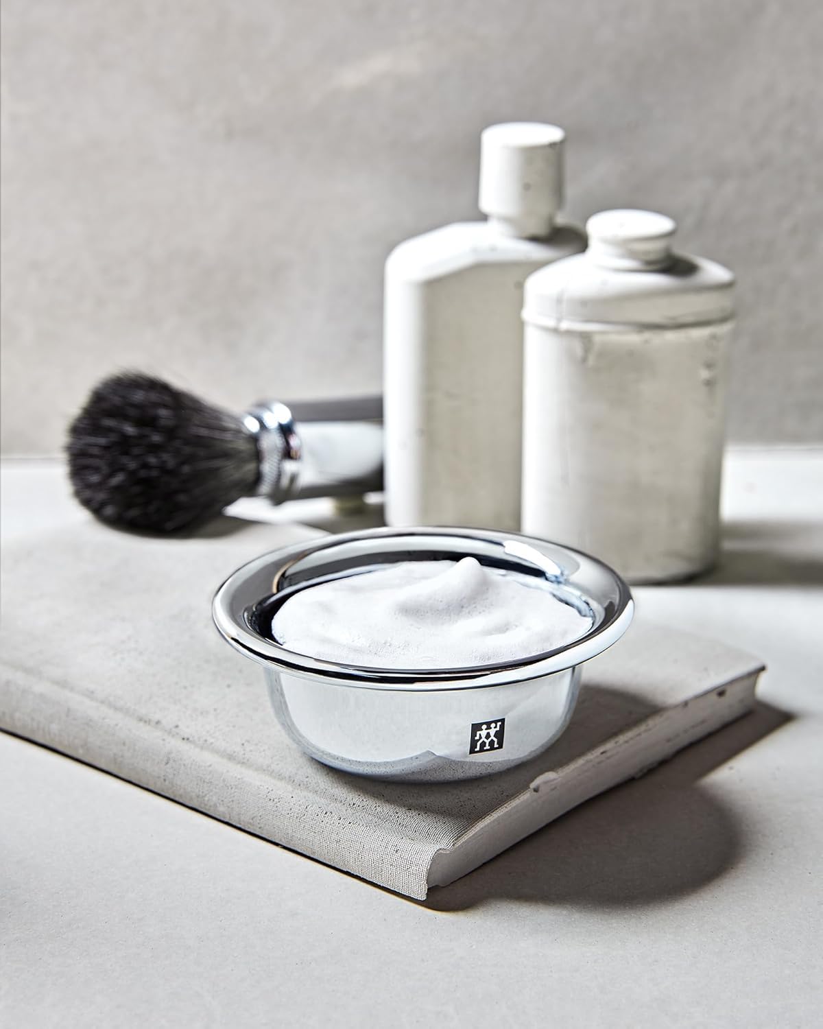 ZWILLING Bol à raser (rasage humide, rangement du savon à barbe, bol pour faire mousser, chromé), argent