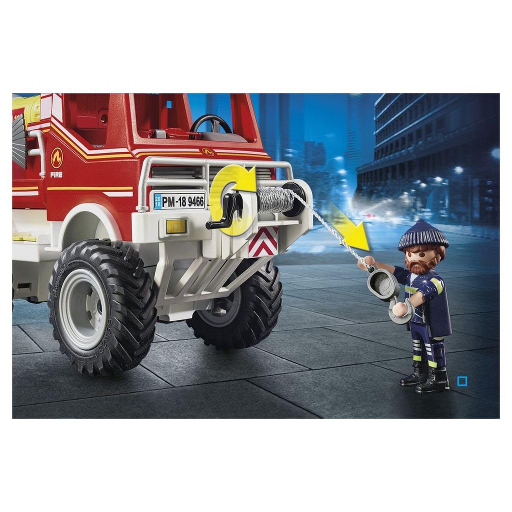 PLAYMOBIL City Action 9466 Feuerwehr-Truck mit Licht- und Soundeffekten, Ab 4 Jahren